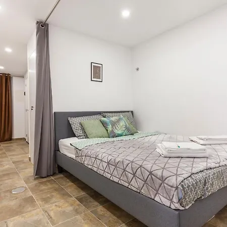 City Walls Townhouse * Lagos