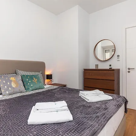 Apartment City Walls Townhouse *